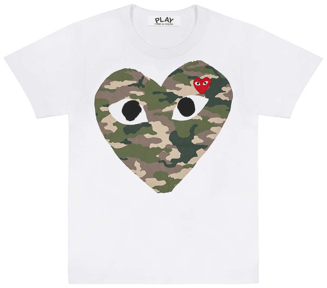 COMME des GARCONS PLAY Camou Big Heart With Red Emblem Tee Men White 1