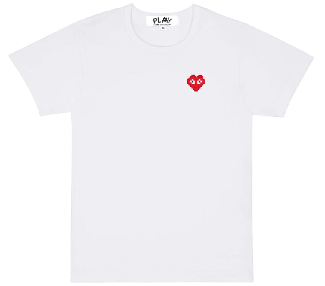 COMME-des-GARCONS-PLAY-Pixel-Red-Heart-Tee-Men-White-1
